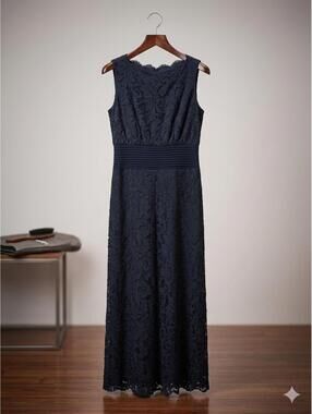 Tadashi Shoji Ariana Black Floral Lace Jumpsuit size 16